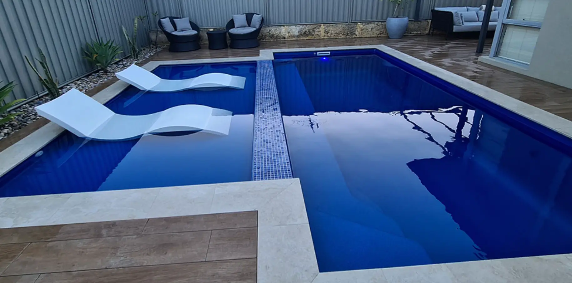 Aqua Ledge Fun Pool - Aqua Technics