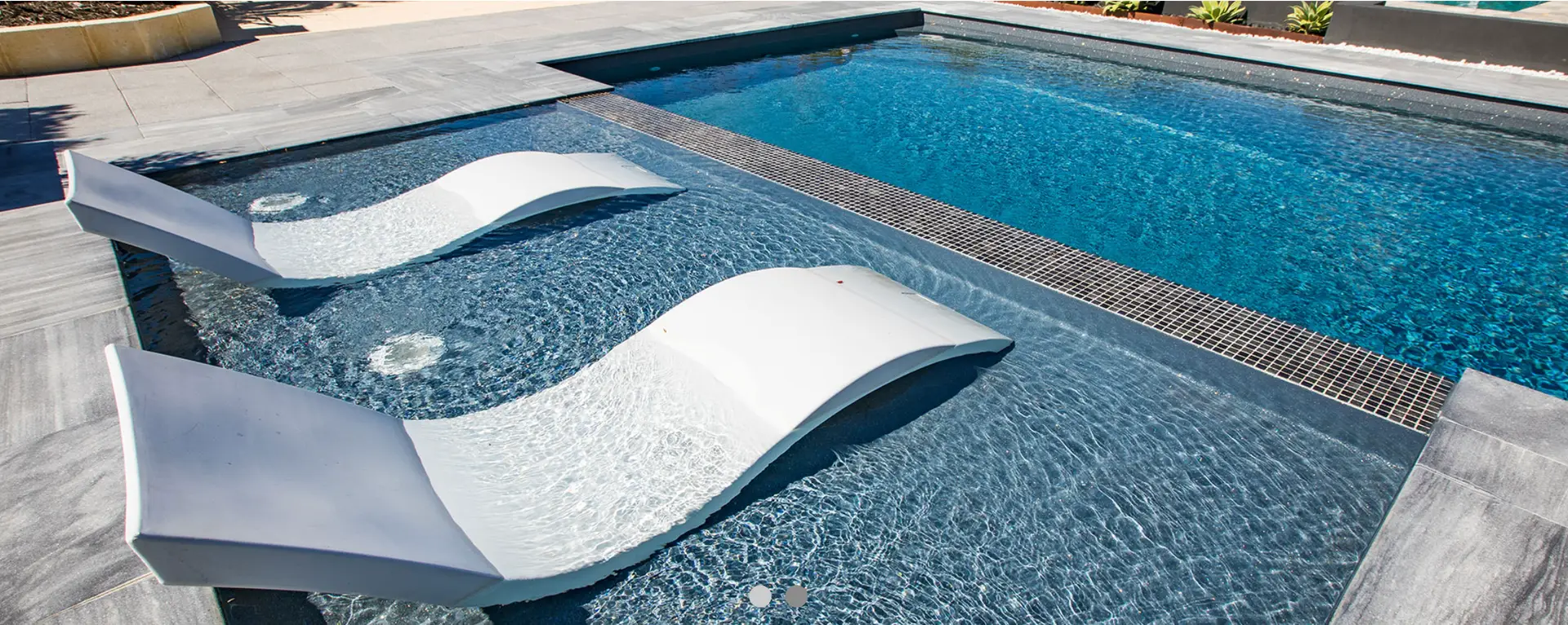 Aqua Ledge Fun Pool - Aqua Technics