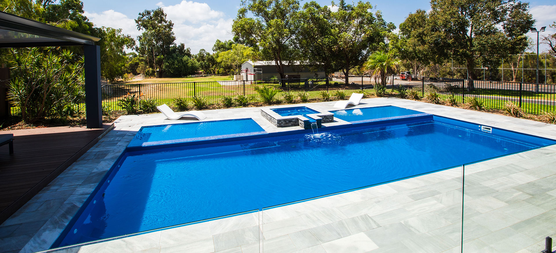 kensington large pool