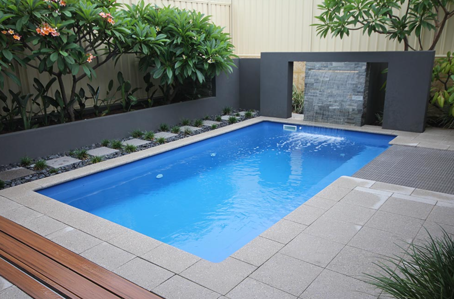 sovereign-small-pool-4